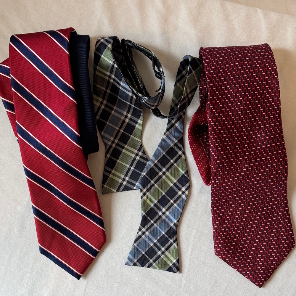Tommy Hilfiger silk ties in Red and Blue Patterns. Three ties.
